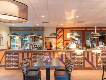 펜션 Dans Village Normandy Garden, Pierre &