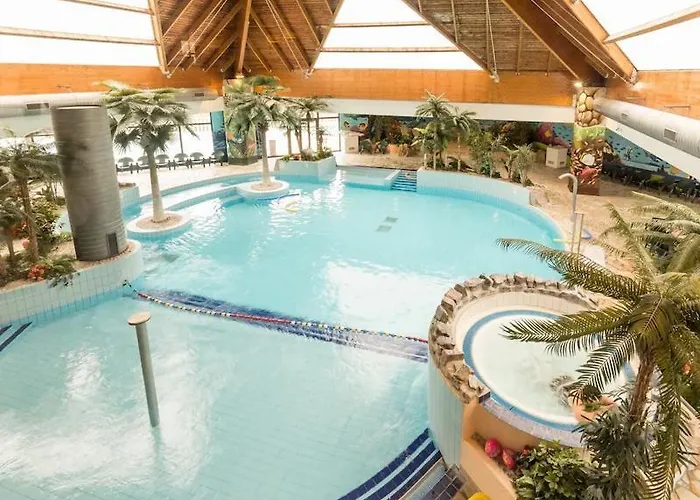 Dans Village Normandy Garden, Pierre & Prázdninový dům Branville